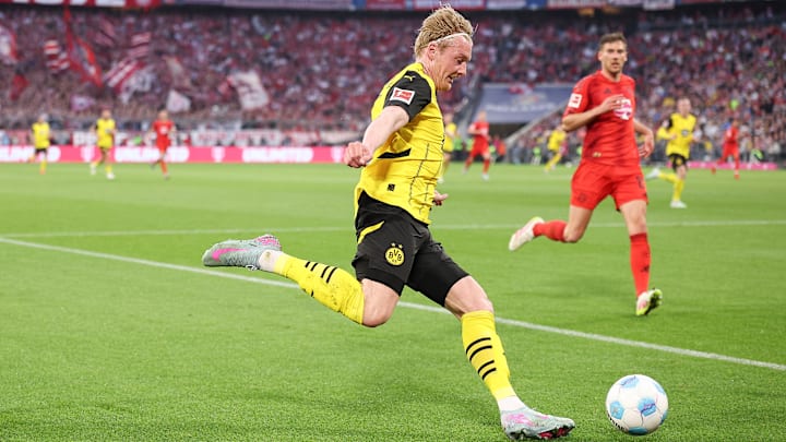 FC Bayern München v Borussia Dortmund - Bundesliga