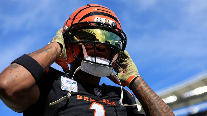 Oct 4, 2026; Cincinnati, Ohio, USA; Cincinnati Bengals wide receiver Ja'Marr Chase (1) looks on during warmups before the game against the Jacksonville Jaguars at Paycor Stadium. Mandatory Credit: Katie Stratman-Imagn Images Oct 4, 2026; Cincinnati, Ohio, USA; Cincinnati Bengals wide receiver Ja'Marr Chase (1) looks on during warmups before the game against the Jacksonville Jaguars at Paycor Stadium. Mandatory Credit: Katie Stratman-Imagn Images