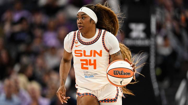Aneesah Morrow and the Sun are home underdogs against the Sparks.