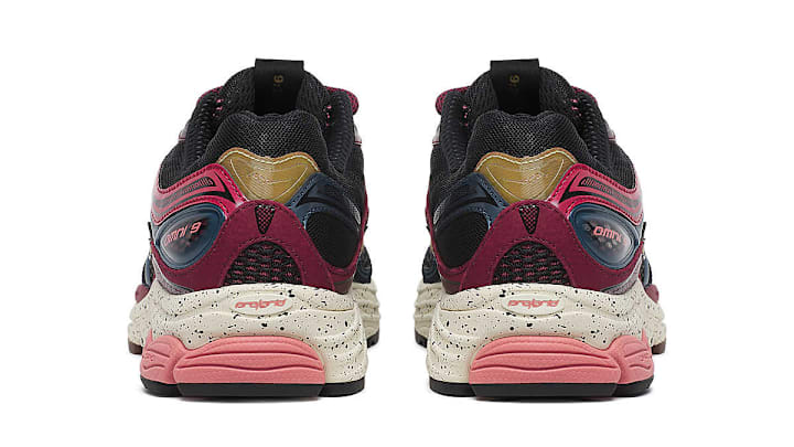 The Saucony OG ProGrid Omni 9.