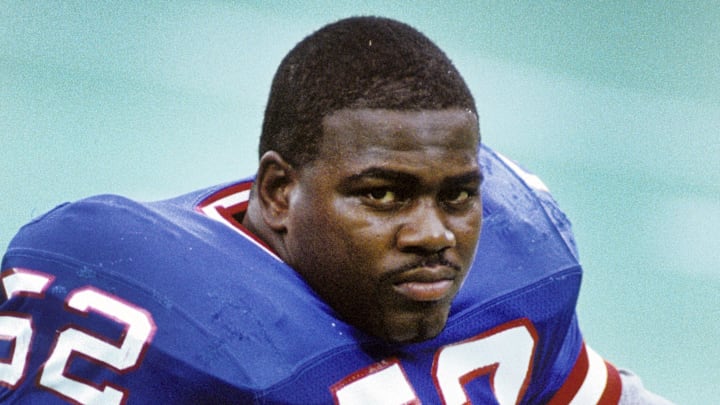 Dec 21, 1991; E. Rutherford, NJ, USA; New York Giants linebacker Pepper Johnson (52) prior to the game against the Houston Oilers at Giants Stadium. 