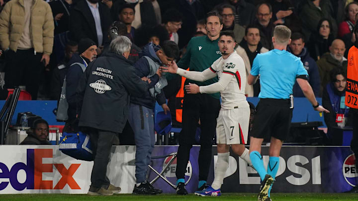 Pedro Neto a eu une mauvais geste envers un ramasseur de balle