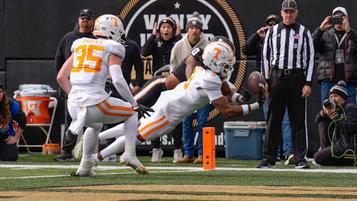 Tennessee defensive back Jermod McCoy (3) catches the fumble and gains control during the second quarter at FirstBank Stadium in Nashville, Tenn., Saturday, Nov. 30, 2024.