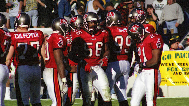 Former Tampa Bay Buccaneers LB Hardy Nickerson