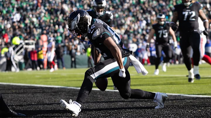 Jan 5, 2025; Philadelphia, Pennsylvania, USA; Philadelphia Eagles wide receiver Ainias Smith (82) reacts after his touchdown catch against the New York Giants during the first quarter at Lincoln Financial Field. Mandatory Credit: Bill Streicher-Imagn Images Jan 5, 2025; Philadelphia, Pennsylvania, USA; Philadelphia Eagles wide receiver Ainias Smith (82) reacts after his touchdown catch against the New York Giants during the first quarter at Lincoln Financial Field. Mandatory Credit: Bill Streicher-Imagn Images