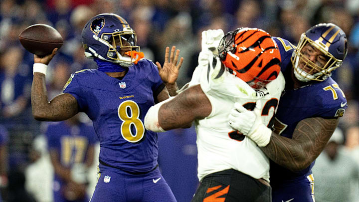 Baltimore Ravens quarterback Lamar Jackson (8) throws a go ahead touchdown pass to Baltimore Ravens tight end Mark Andrews (89) in the fourth quarter of the NFL game at M&T Banks Stadium in Baltimore on Thursday, Nov. 7, 2024.
