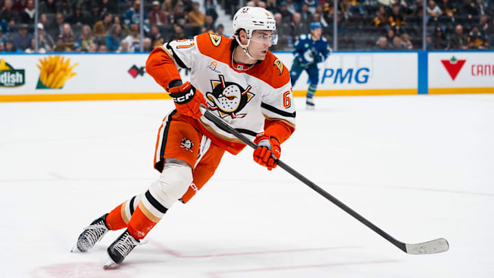 Cutter Gauthier and the Ducks are road underdogs in Vegas.