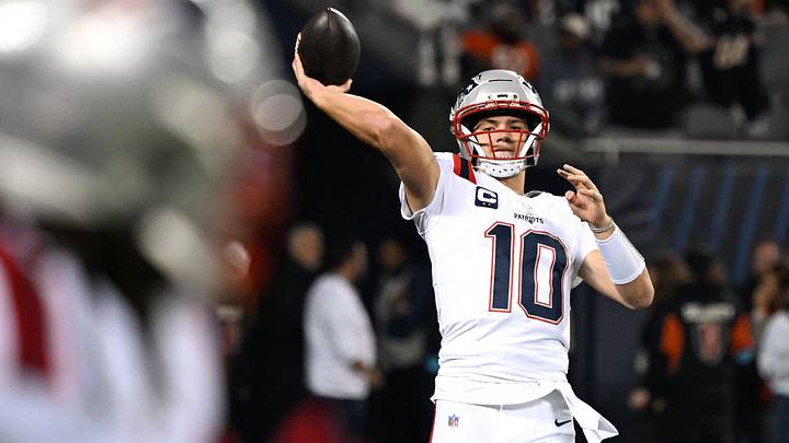Drake Maye and the Patriots are favorites in Miami.