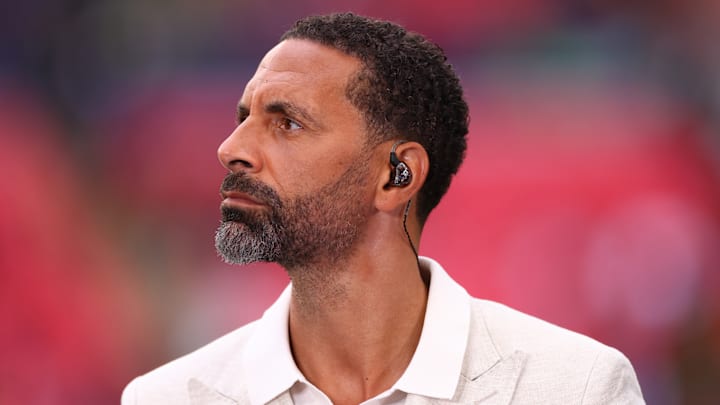 Légende de Manchester United, Rio Ferdinand a adressé une vidéo de bienvenue à Leny Yoro Légende de Manchester United, Rio Ferdinand a adressé une vidéo de bienvenue à Leny Yoro