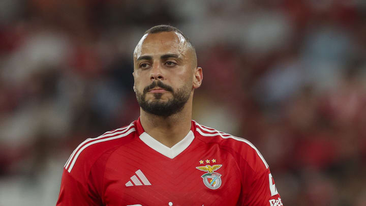 Arthur Cabral pode entrar na lista dos jogadores que atuaram por Corinthians e Palmeiras, como é o caso de nomes como é o caso do ex-atacante Rivaldo