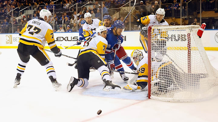 Pittsburgh Penguins v New York Rangers