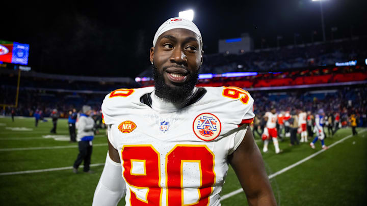 Jan 21, 2024; Orchard Park, New York, USA; Kansas City Chiefs defensive end Charles Omenihu (90) against the Buffalo Bills in the 2024 AFC divisional round game at Highmark Stadium. Mandatory Credit: Mark J. Rebilas-Imagn Images Jan 21, 2024; Orchard Park, New York, USA; Kansas City Chiefs defensive end Charles Omenihu (90) against the Buffalo Bills in the 2024 AFC divisional round game at Highmark Stadium. Mandatory Credit: Mark J. Rebilas-Imagn Images