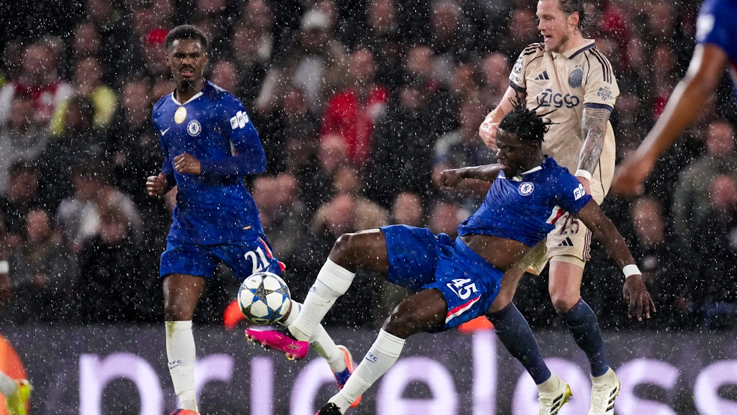 Chelsea's transfer plans for 2026 could spell end to two players ...