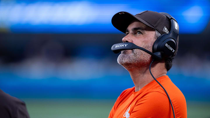 Aug 8, 2025; Charlotte, North Carolina, USA; Cleveland Browns head coach Kevin Stefanski looks at the scoreboard during the second quarter against the Carolina Panthers at Bank of America Stadium. Mandatory Credit: Scott Kinser-The USAToday Network via Imagn Images 