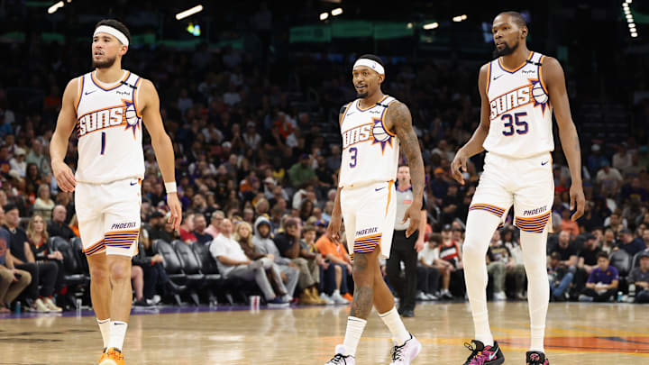 Los Angeles Lakers v Phoenix Suns