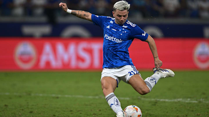 Cruzeiro v Boca Juniors - Copa CONMEBOL Sudamericana 2024