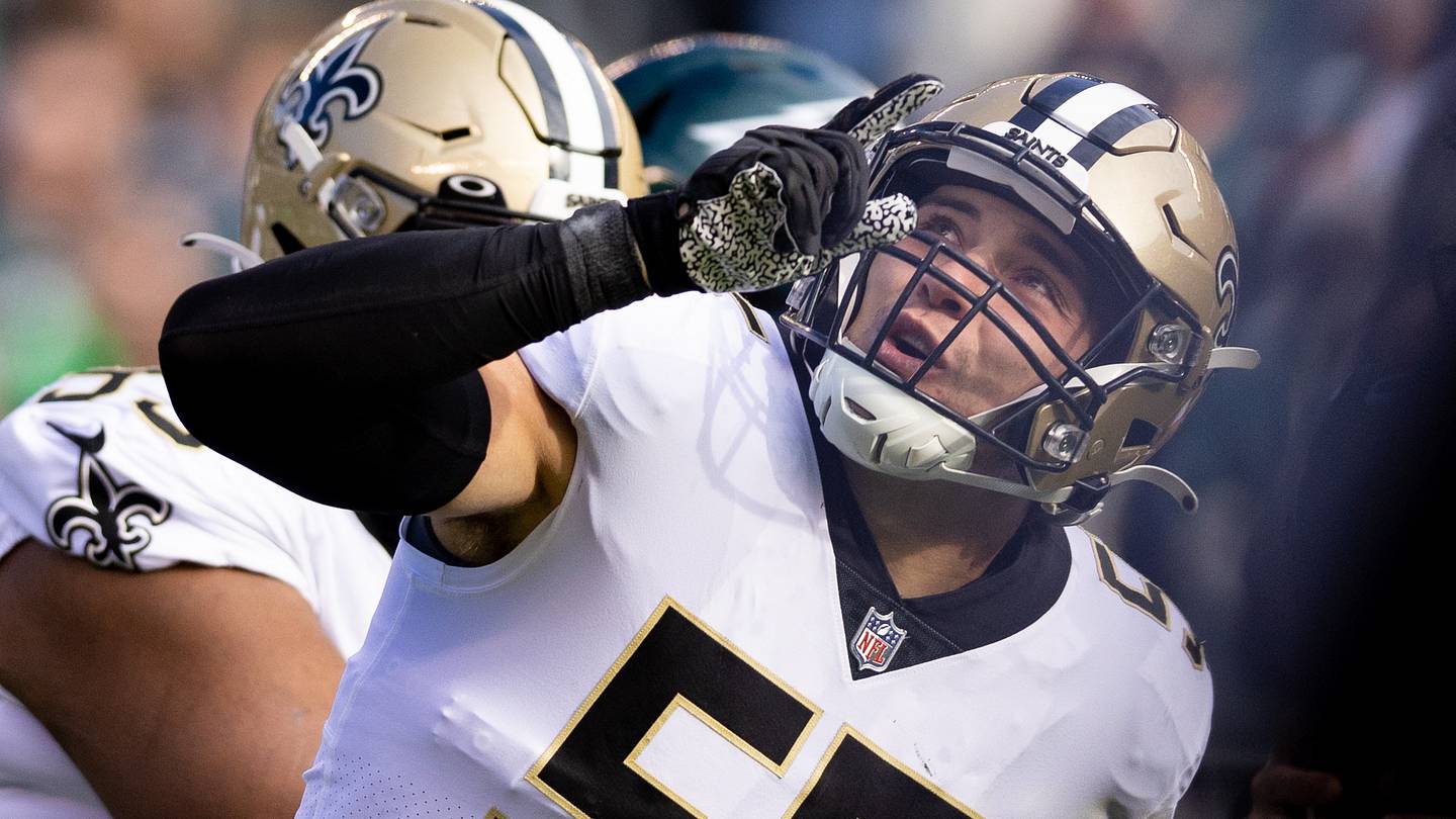 Kaden Elliss removed the middle man when updating Saints fans on his status