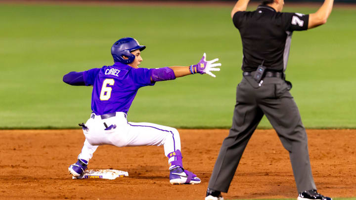 Derek Curiel 6, LSU Tigers take on Alabama Baseball in Baton Rouge, LA. Thursday, April 17, 2025.
