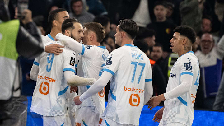 L'OM est 2ème de Ligue 1. L'OM est 2ème de Ligue 1.
