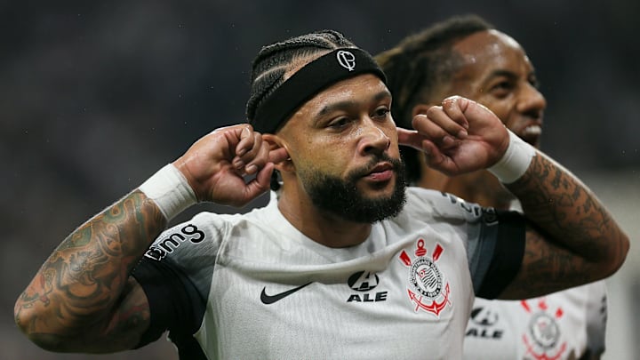 Poupado no fim de semana, Memphis reforça o Corinthians na Venezuela