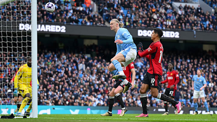 Manchester City e Manchester United se encontram pela rodada 16 do Inglesão.