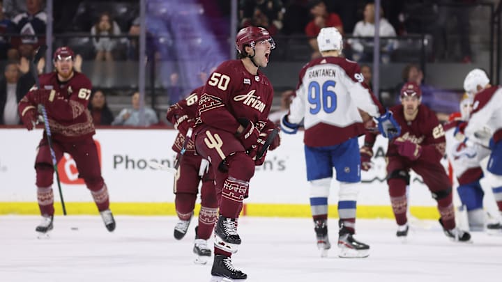Colorado Avalanche v Arizona Coyotes