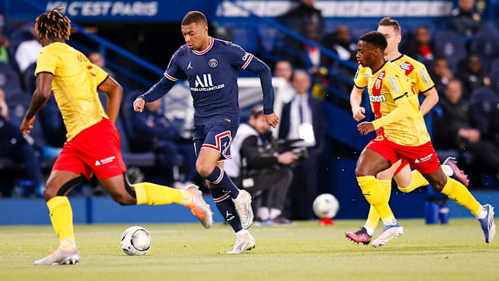 Le PSG tenu en échec par le RC Lens mais tout de même champion de France (1-1)