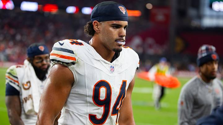 Chicago Bears defensive end Austin Booker (94) against the Arizona Cardinals at State Farm Stadium. Mandatory Credit: Mark J. Rebilas-Imagn Images Chicago Bears defensive end Austin Booker (94) against the Arizona Cardinals at State Farm Stadium. Mandatory Credit: Mark J. Rebilas-Imagn Images