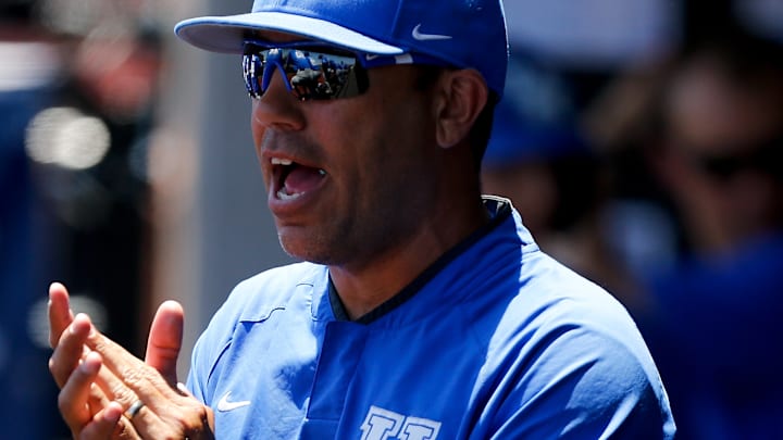2017 NCAA Division I Men's Baseball Super Regional: Kentucky v Louisville