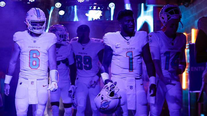 New York Giants v Miami Dolphins