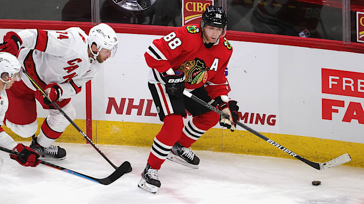 Carolina Hurricanes v Chicago Blackhawks