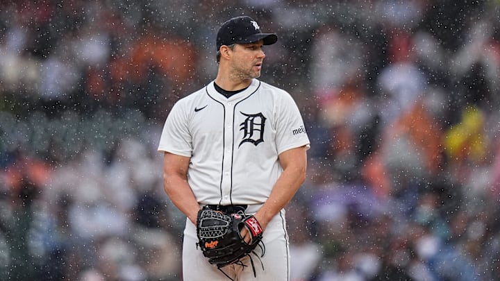 Detroit Tigers pitcher Tommy Kahnle (43) looks on before throwing against Atlanta Braves during the seventh inning at Comerica Park in Detroit on Sunday, Sept. 21, 2025. Detroit Tigers pitcher Tommy Kahnle (43) looks on before throwing against Atlanta Braves during the seventh inning at Comerica Park in Detroit on Sunday, Sept. 21, 2025.