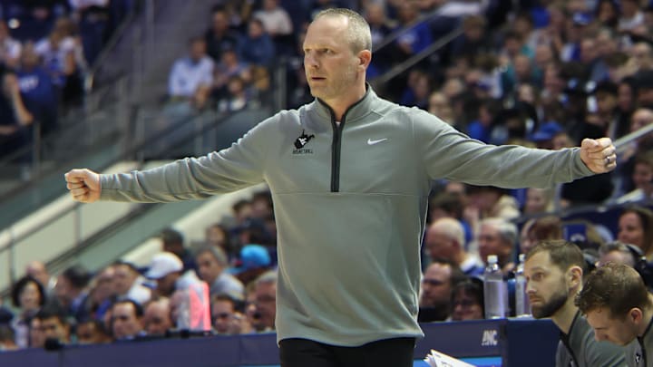 West Virginia Mountaineers head coach Darian DeVries