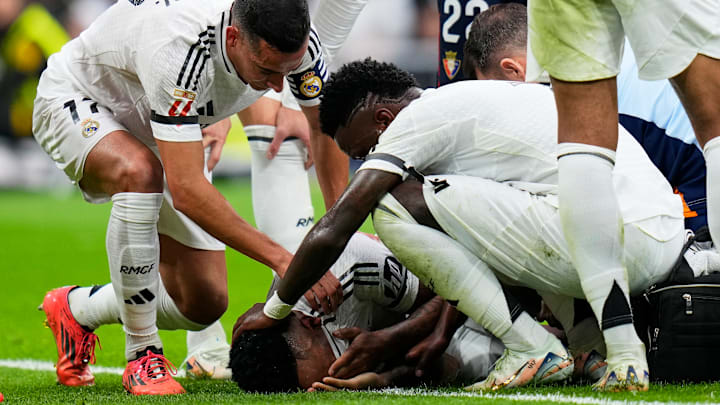 Militão foi ao chão em lance de ataque do Real Militão foi ao chão em lance de ataque do Real