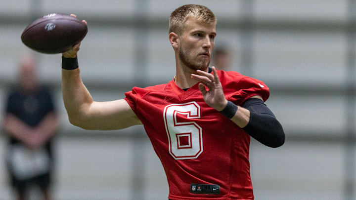 May 10, 2025; New Orleans, LA, USA; New Orleans Saints quarterback Tyler Shough (6) during rookie minicamp at Ochsner Sports Performance Center. Mandatory Credit: Stephen Lew-Imagn Images May 10, 2025; New Orleans, LA, USA; New Orleans Saints quarterback Tyler Shough (6) during rookie minicamp at Ochsner Sports Performance Center. Mandatory Credit: Stephen Lew-Imagn Images