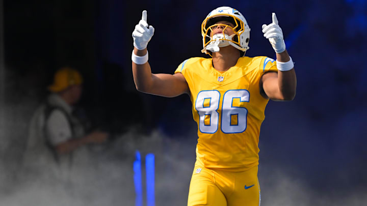 Oct 19, 2025; Inglewood, California, USA; Los Angeles Chargers tight end Oronde Gadsden (86) enters the field before the game against the Indianapolis Colts at SoFi Stadium. Mandatory Credit: Jayne Kamin-Oncea-Imagn Images