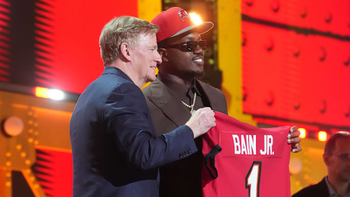 The Buccaneers organization can't hide their excitement over landing Rueben Bain Jr.