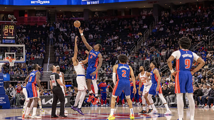 Apr 10, 2025; Detroit, Michigan, USA; Detroit Pistons center Jalen Duren (0) wins the jump ball to start the game against New York Knicks center Karl-Anthony Towns (32) during the first half at Little Caesars Arena. Mandatory Credit: David Reginek-Imagn Images Apr 10, 2025; Detroit, Michigan, USA; Detroit Pistons center Jalen Duren (0) wins the jump ball to start the game against New York Knicks center Karl-Anthony Towns (32) during the first half at Little Caesars Arena. Mandatory Credit: David Reginek-Imagn Images