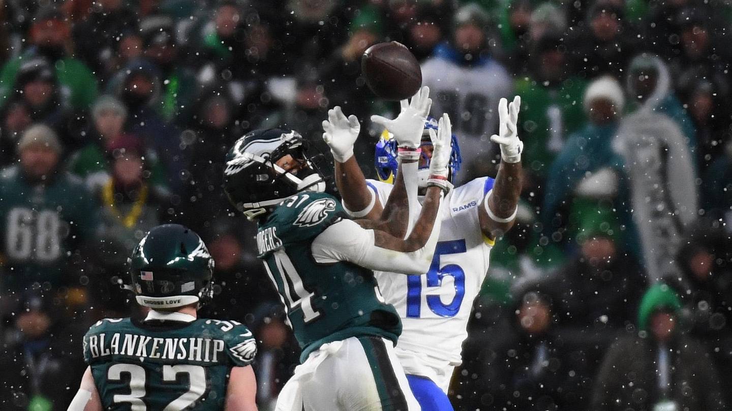 Eagles Backup Cornerback Keeps Making Plays After Year On The Couch