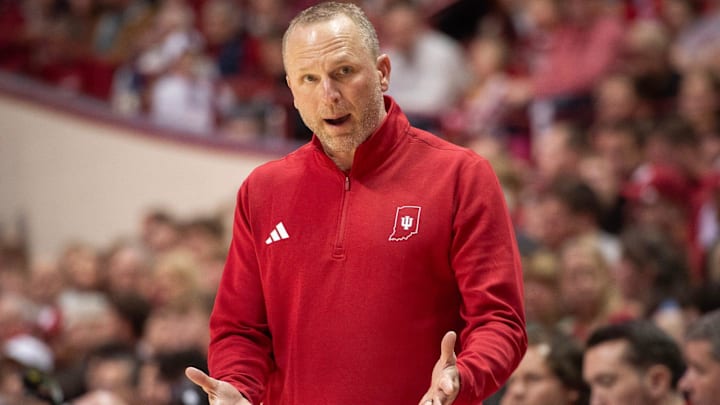Indiana Head Coach Darian DeVries during the Indiana versus Minnesota men's basketball game at Simon Skjodt Assembly Hall on Wednesday, March 4, 2026. Indiana Head Coach Darian DeVries during the Indiana versus Minnesota men's basketball game at Simon Skjodt Assembly Hall on Wednesday, March 4, 2026.
