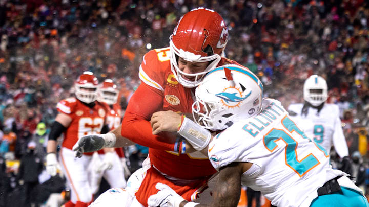 AFC Wild Card Playoffs - Miami Dolphins v Kansas City Chiefs