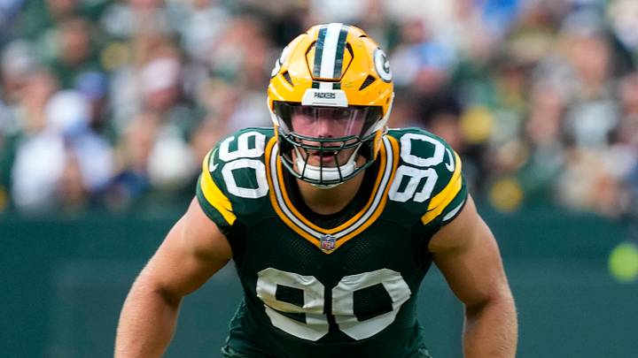 Green Bay Packers defensive lineman Lukas Van Ness (90) Green Bay Packers defensive lineman Lukas Van Ness (90)