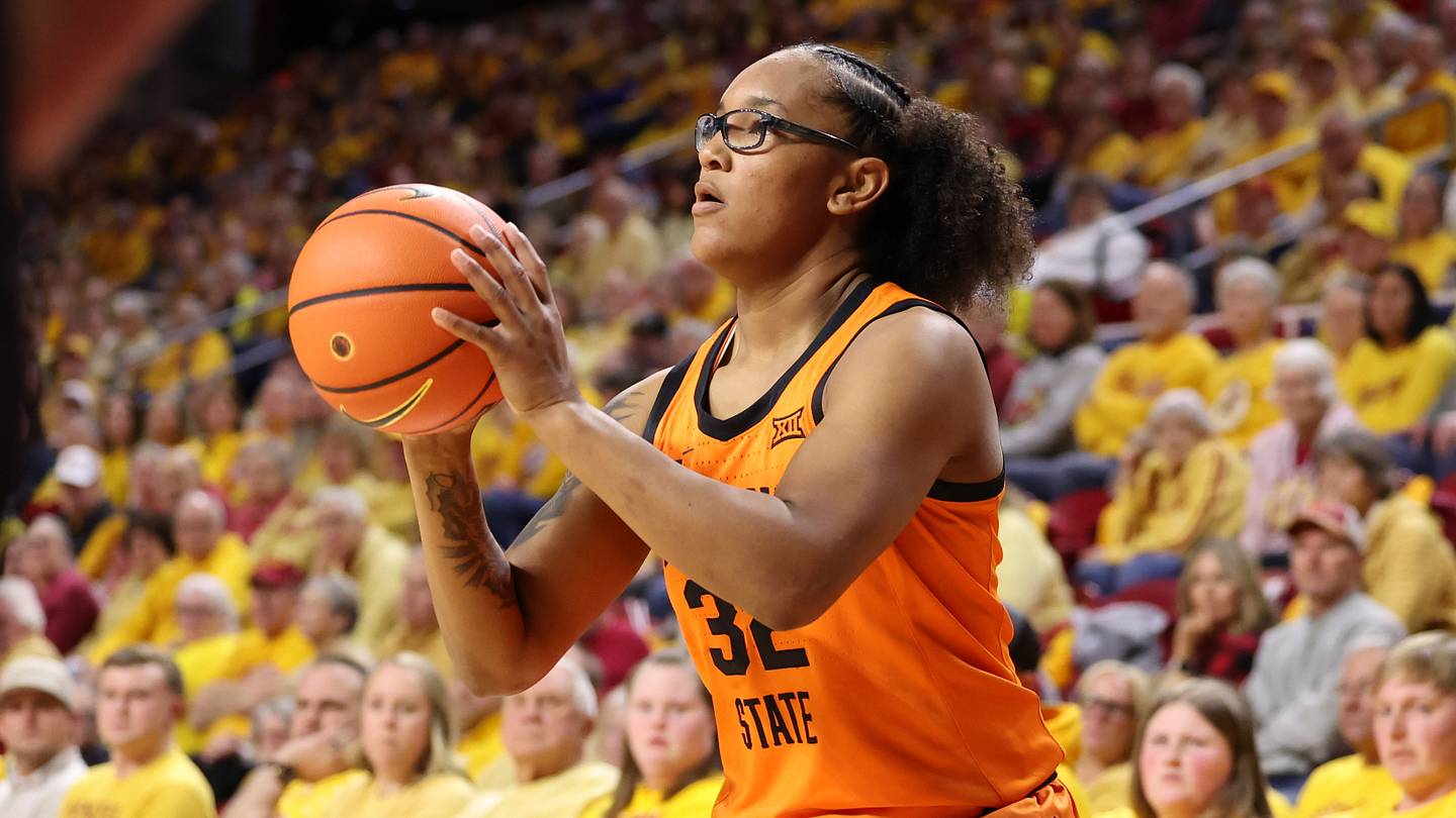 Oklahoma State-South Carolina Showdown Gets Major Network Time Slot