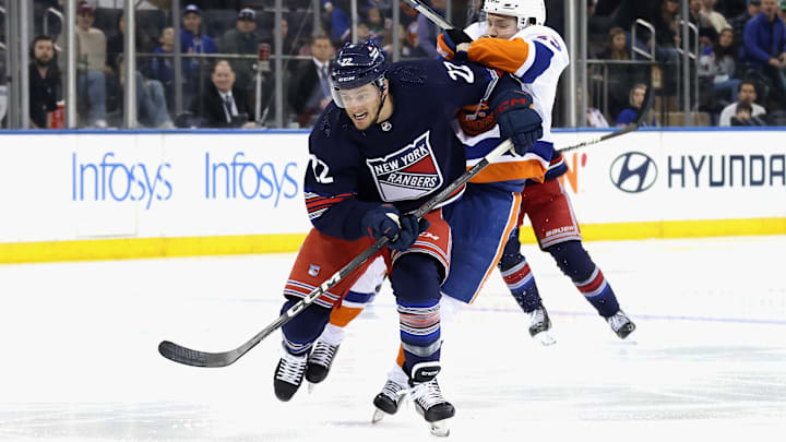 New York Islanders v New York Rangers
