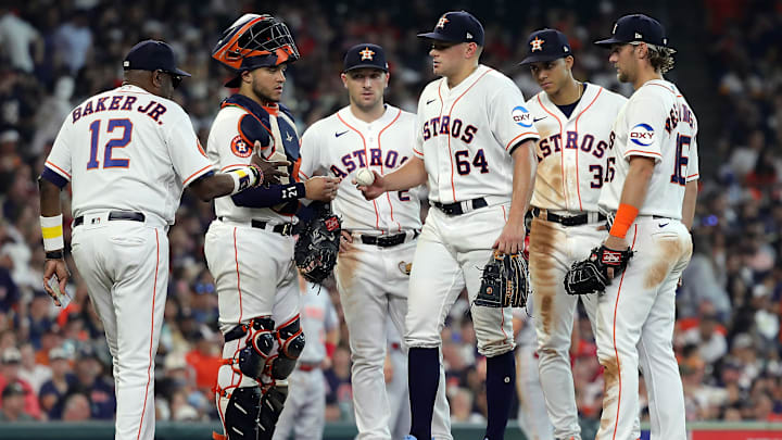 Los Astros deben tomar decisiones con carácter de urgencia