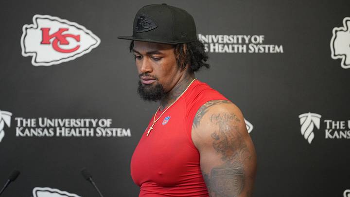 Jun 9, 2026; Kansas City, MO, USA; Kansas City Chiefs tackle Josh Simmons (71) speaks to media members during a short press conference after the Kansas City Chiefs mandatory mini-camp. Mandatory Credit: Denny Medley-Imagn Images Jun 9, 2026; Kansas City, MO, USA; Kansas City Chiefs tackle Josh Simmons (71) speaks to media members during a short press conference after the Kansas City Chiefs mandatory mini-camp. Mandatory Credit: Denny Medley-Imagn Images