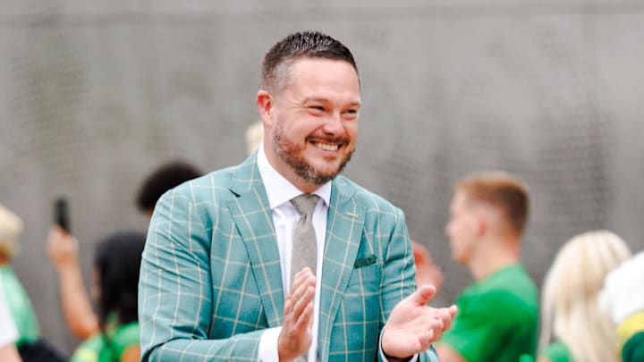 Oregon Ducks coach Dan Lanning before Oklahoma State Cowboys game