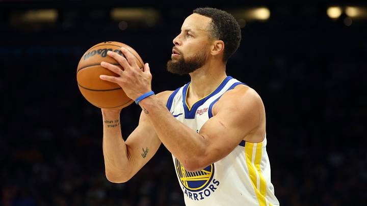 Apr 17, 2026; Phoenix, Arizona, USA; Golden State Warriors guard Stephen Curry (30) against the Phoenix Suns during the play-in rounds of the 2026 NBA Playoffs at Mortgage Matchup Center. Apr 17, 2026; Phoenix, Arizona, USA; Golden State Warriors guard Stephen Curry (30) against the Phoenix Suns during the play-in rounds of the 2026 NBA Playoffs at Mortgage Matchup Center.