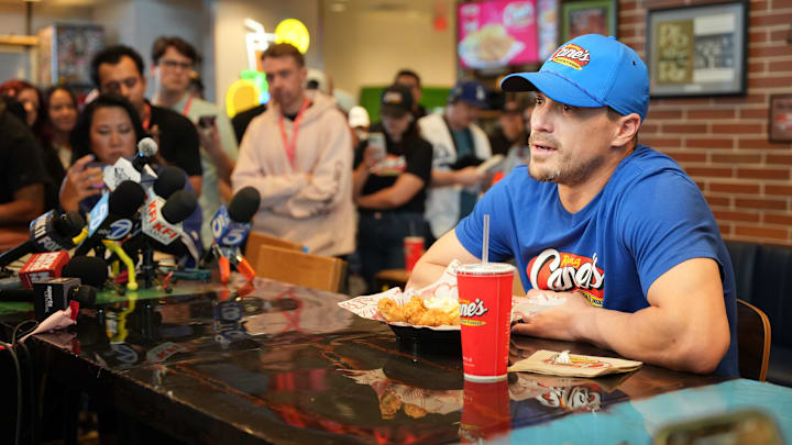 Enrique 'Kiké' Hernandez made an appearance at a Los Angeles Raising Cane's store on Monday, Nov. 4 