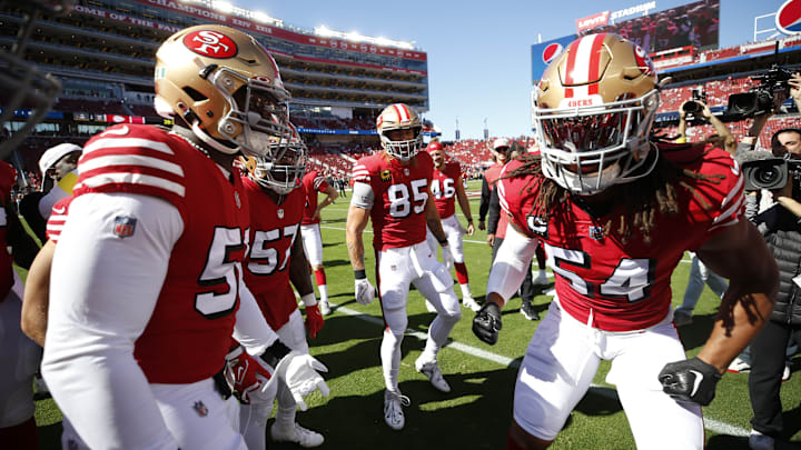San Francisco 49ers linebacker Fred Warner (54)